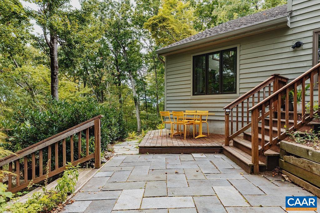 284 SHINGLE OAK LN, NELLYSFORD, Virginia 22958, 4 Bedrooms Bedrooms, ,4 BathroomsBathrooms,Residential,For sale,284 SHINGLE OAK LN,669260 MLS # 669260