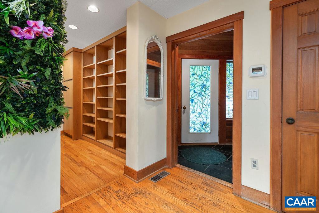 284 SHINGLE OAK LN, NELLYSFORD, Virginia 22958, 4 Bedrooms Bedrooms, ,4 BathroomsBathrooms,Residential,For sale,284 SHINGLE OAK LN,669260 MLS # 669260