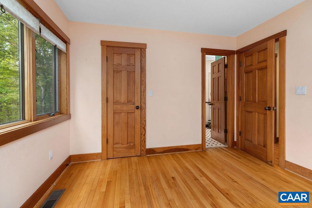 284 SHINGLE OAK LN, NELLYSFORD, Virginia 22958, 4 Bedrooms Bedrooms, ,4 BathroomsBathrooms,Residential,For sale,284 SHINGLE OAK LN,669260 MLS # 669260