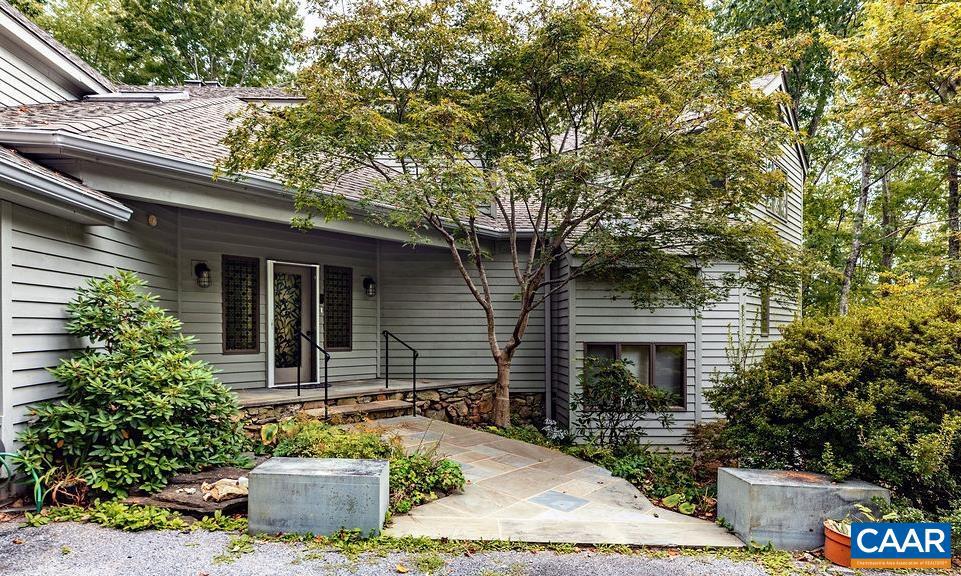 284 SHINGLE OAK LN, NELLYSFORD, Virginia 22958, 4 Bedrooms Bedrooms, ,4 BathroomsBathrooms,Residential,For sale,284 SHINGLE OAK LN,669260 MLS # 669260