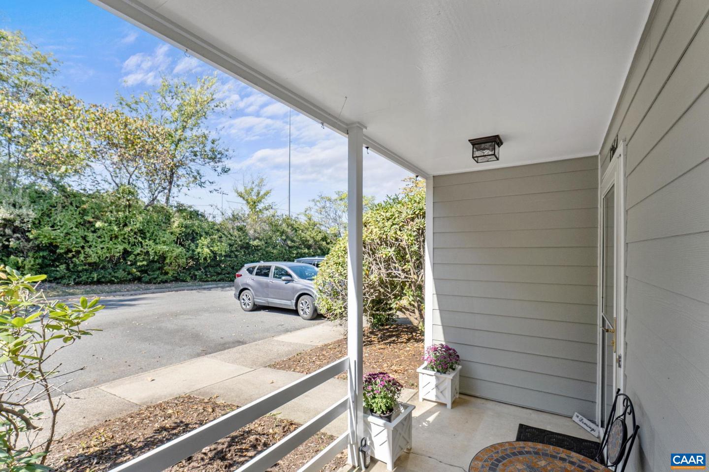 1264 MAPLE VIEW DR, CHARLOTTESVILLE, Virginia 22902, 2 Bedrooms Bedrooms, ,1 BathroomBathrooms,Residential,For sale,1264 MAPLE VIEW DR,669295 MLS # 669295