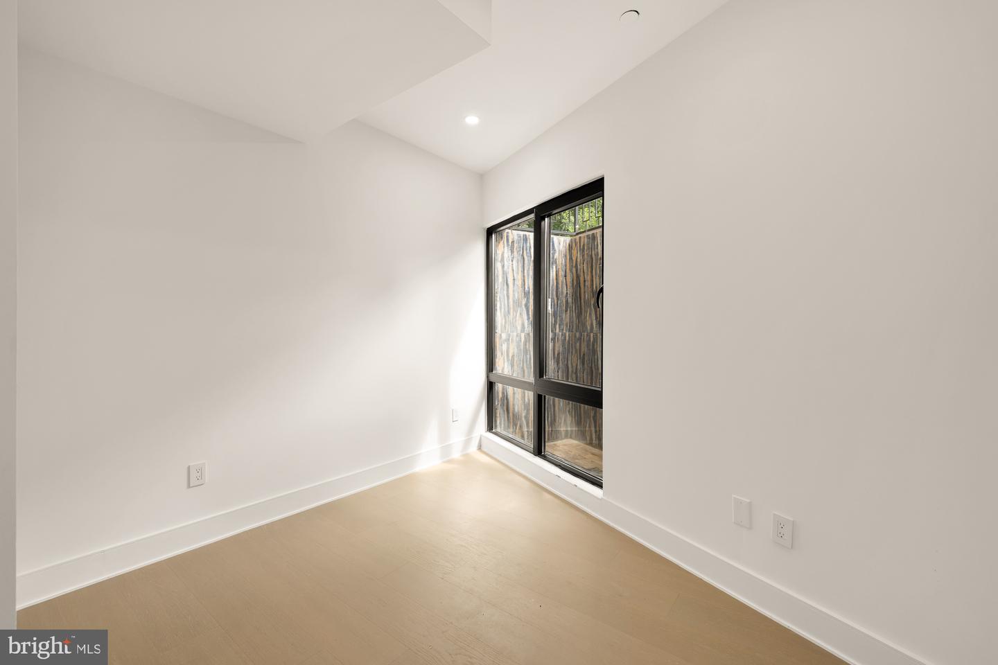 1850 CAPITOL AVE NE #1, WASHINGTON, District Of Columbia 20002, 4 Bedrooms Bedrooms, ,4 BathroomsBathrooms,Residential,For sale,1850 CAPITOL AVE NE #1,DCDC2223912 MLS # DCDC2223912