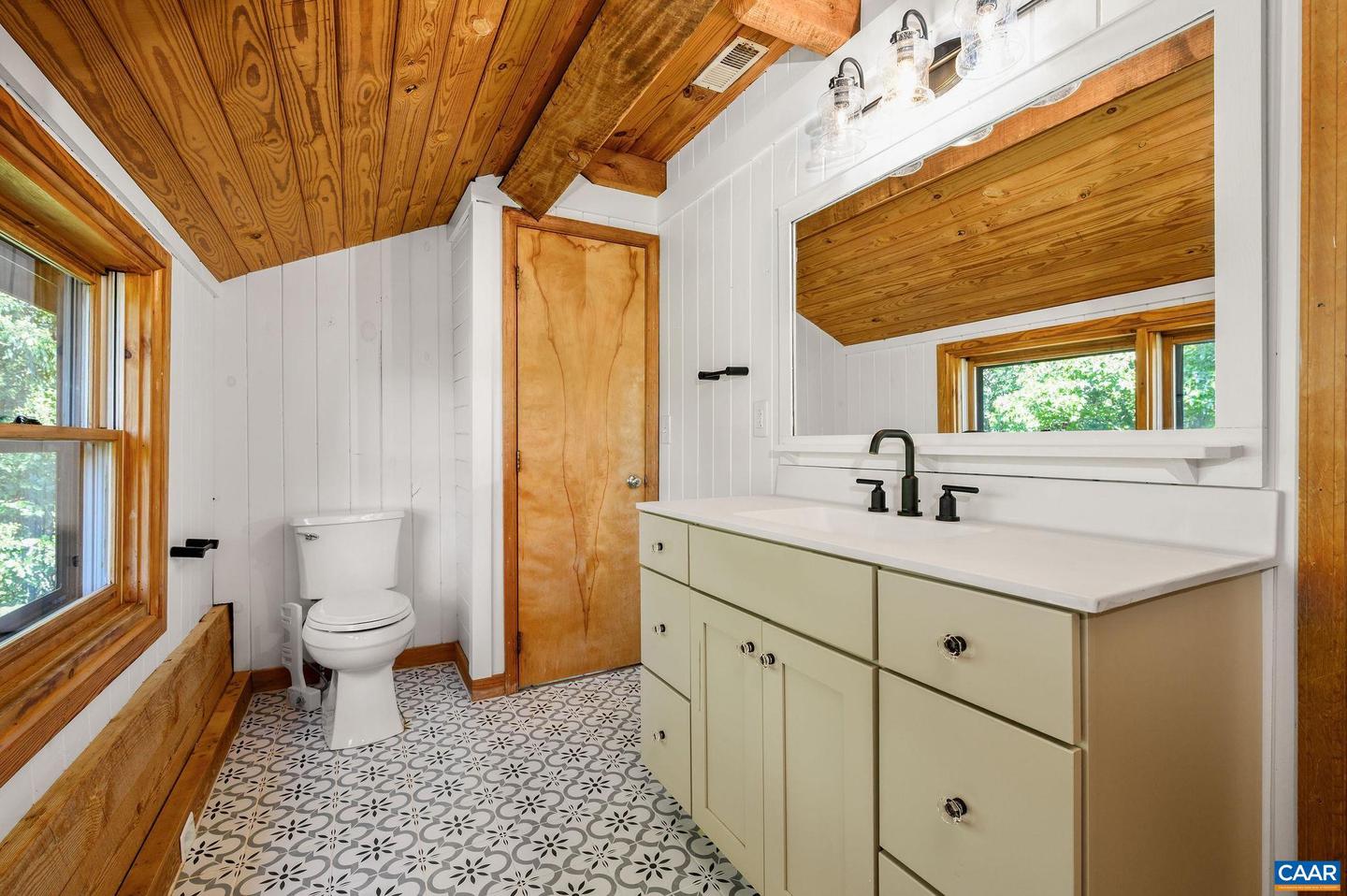 3946 ROCK BRANCH RD, NORTH GARDEN, Virginia 22959, 3 Bedrooms Bedrooms, ,2 BathroomsBathrooms,Residential,For sale,3946 ROCK BRANCH RD,669309 MLS # 669309