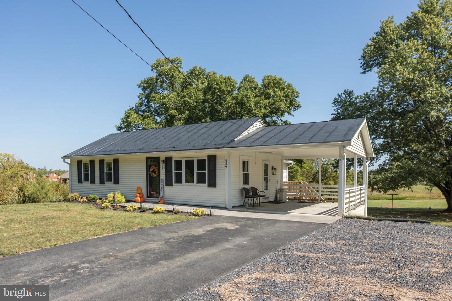 529 SALEM CHURCH, STEPHENS CITY, Virginia 22655, 3 Bedrooms Bedrooms, ,2 BathroomsBathrooms,Residential,For sale,529 SALEM CHURCH,VAFV2037010 MLS # VAFV2037010