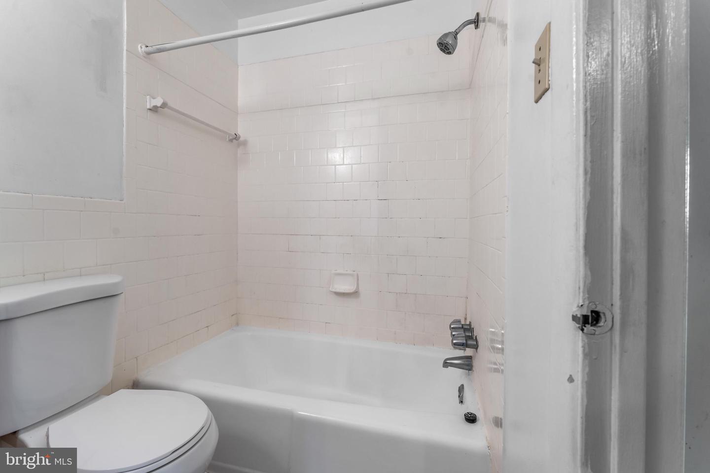4270 EAST CAPITOL ST NE #301, WASHINGTON, District Of Columbia 20019, 2 Bedrooms Bedrooms, ,1 BathroomBathrooms,Residential,For sale,4270 EAST CAPITOL ST NE #301,DCDC2224050 MLS # DCDC2224050