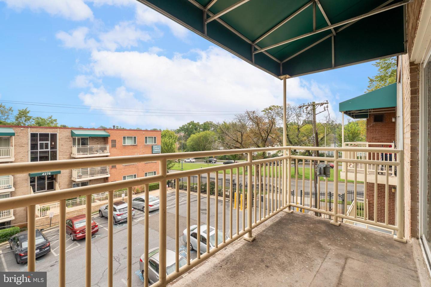 4270 EAST CAPITOL ST NE #301, WASHINGTON, District Of Columbia 20019, 2 Bedrooms Bedrooms, ,1 BathroomBathrooms,Residential,For sale,4270 EAST CAPITOL ST NE #301,DCDC2224050 MLS # DCDC2224050