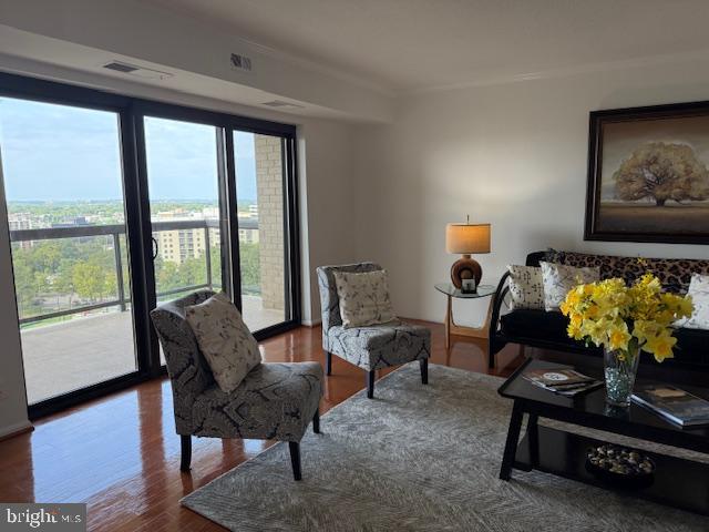 205 YOAKUM PKWY #1826, ALEXANDRIA, Virginia 22304, 3 Bedrooms Bedrooms, ,2 BathroomsBathrooms,Residential,For sale,205 YOAKUM PKWY #1826,VAAX2050126 MLS # VAAX2050126