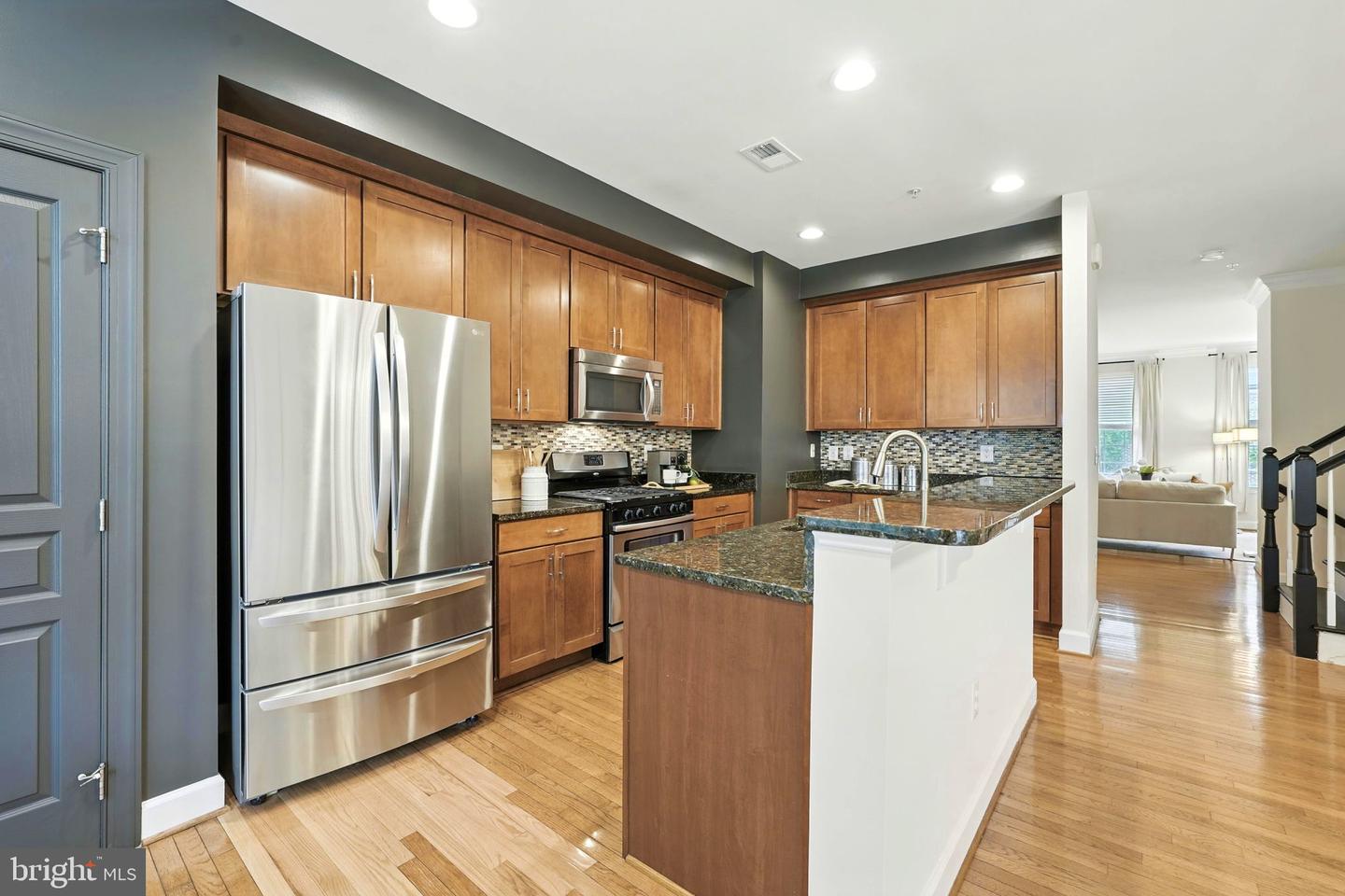 507 TRIADELPHIA WAY, ALEXANDRIA, Virginia 22312, 4 Bedrooms Bedrooms, ,3 BathroomsBathrooms,Residential,For sale,507 TRIADELPHIA WAY,VAAX2050132 MLS # VAAX2050132