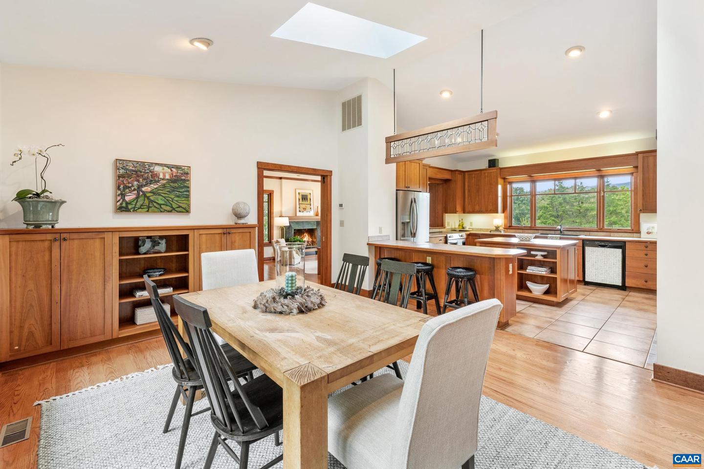 6585 FOXCLIFF LN, CROZET, Virginia 22932, 5 Bedrooms Bedrooms, ,4 BathroomsBathrooms,Residential,For sale,6585 FOXCLIFF LN,669338 MLS # 669338