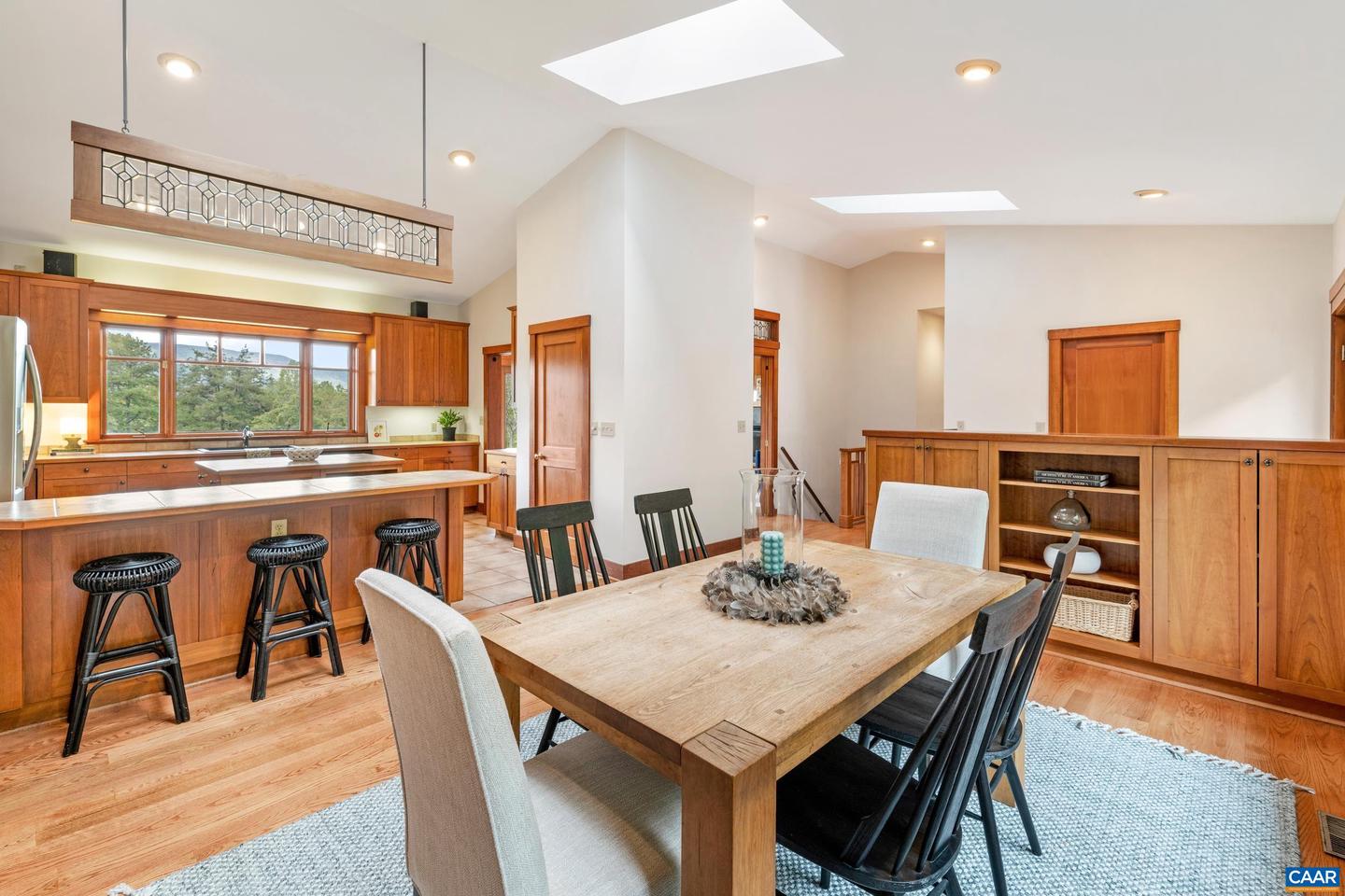 6585 FOXCLIFF LN, CROZET, Virginia 22932, 5 Bedrooms Bedrooms, ,4 BathroomsBathrooms,Residential,For sale,6585 FOXCLIFF LN,669338 MLS # 669338