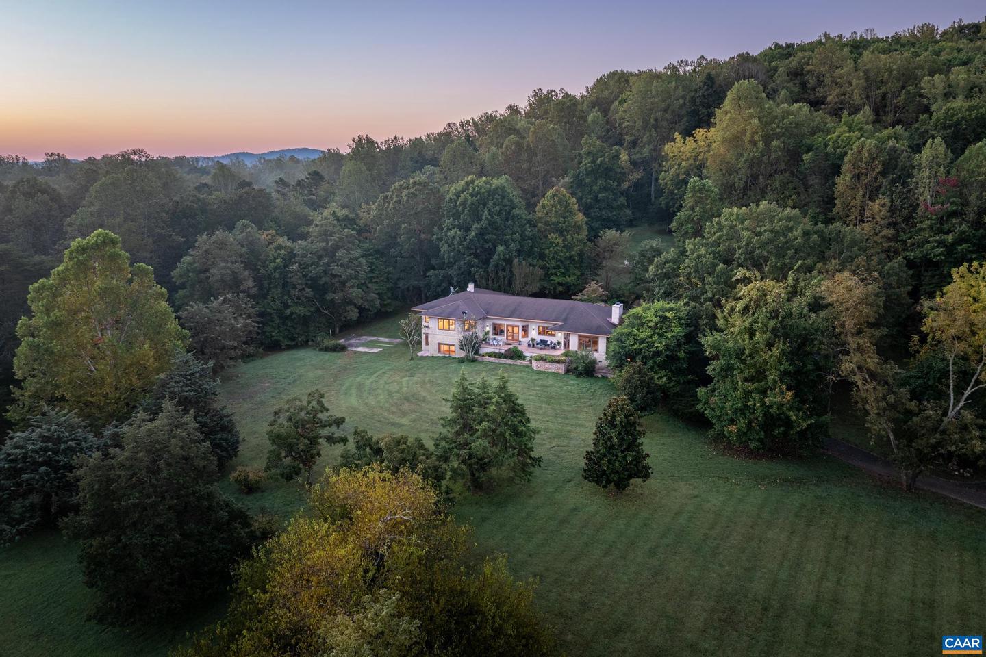 6585 FOXCLIFF LN, CROZET, Virginia 22932, 5 Bedrooms Bedrooms, ,4 BathroomsBathrooms,Residential,For sale,6585 FOXCLIFF LN,669338 MLS # 669338