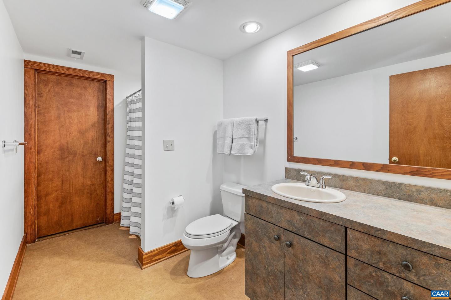 6585 FOXCLIFF LN, CROZET, Virginia 22932, 5 Bedrooms Bedrooms, ,4 BathroomsBathrooms,Residential,For sale,6585 FOXCLIFF LN,669338 MLS # 669338