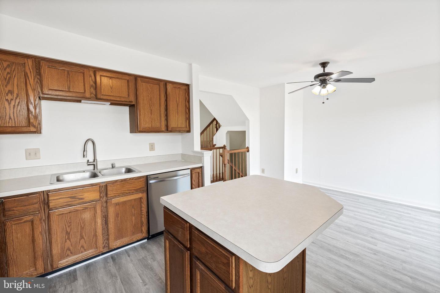 12687 PERCHANCE TER, WOODBRIDGE, Virginia 22192, 3 Bedrooms Bedrooms, ,2 BathroomsBathrooms,Residential,For sale,12687 PERCHANCE TER,VAPW2104722 MLS # VAPW2104722