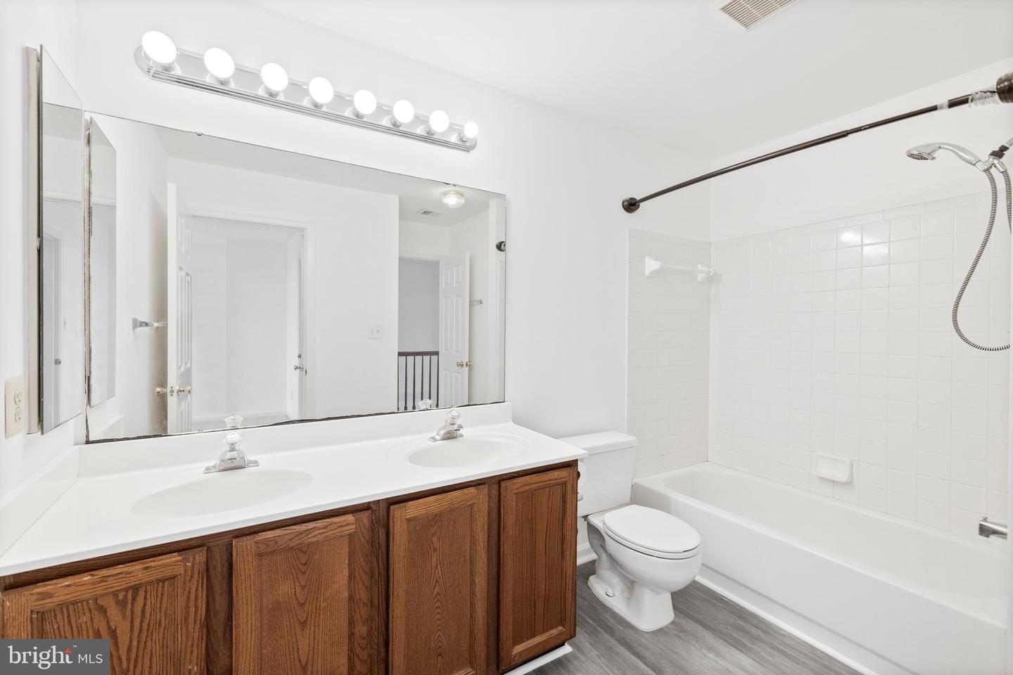 12687 PERCHANCE TER, WOODBRIDGE, Virginia 22192, 3 Bedrooms Bedrooms, ,2 BathroomsBathrooms,Residential,For sale,12687 PERCHANCE TER,VAPW2104722 MLS # VAPW2104722