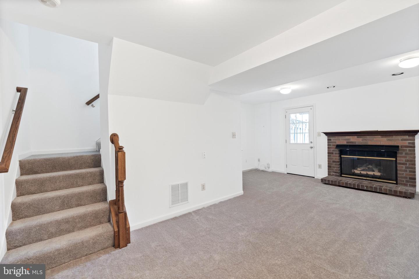 12687 PERCHANCE TER, WOODBRIDGE, Virginia 22192, 3 Bedrooms Bedrooms, ,2 BathroomsBathrooms,Residential,For sale,12687 PERCHANCE TER,VAPW2104722 MLS # VAPW2104722