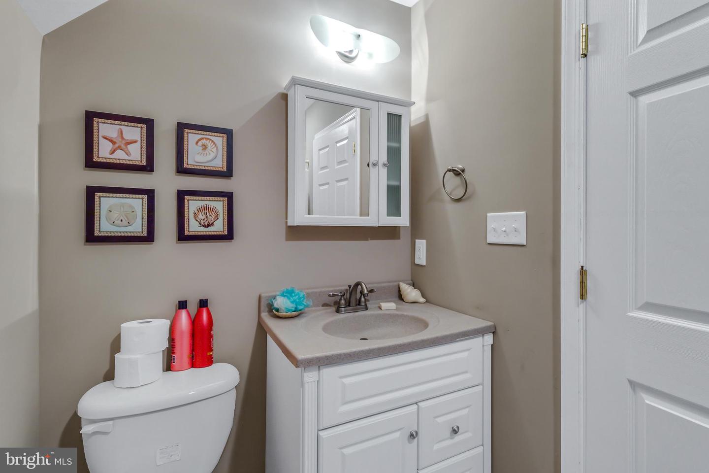 13 LEMING AVENUE, REEDVILLE, Virginia 22539, 4 Bedrooms Bedrooms, 13 Rooms Rooms,3 BathroomsBathrooms,Residential,For sale,13 LEMING AVENUE,VANV2001764 MLS # VANV2001764