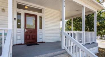 600 EAST MAIN ST, WAYNESBORO, Virginia 22980, ,Residential,600 EAST MAIN ST,669348 MLS # 669348