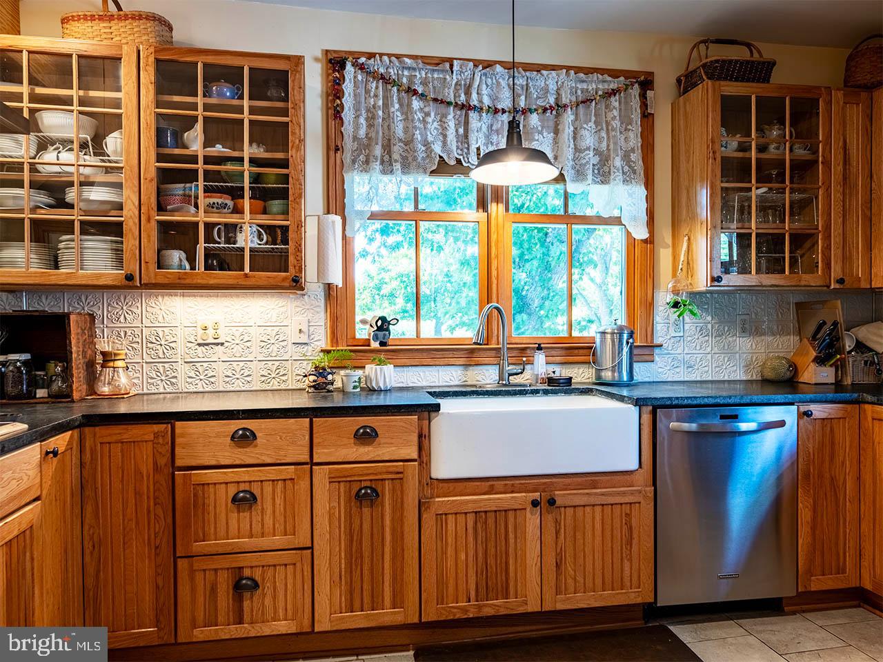 424 BALSLEY RD, STAUNTON, Virginia 24401, 3 Bedrooms Bedrooms, ,2 BathroomsBathrooms,Farm,For sale,424 BALSLEY RD,VAAG2002656 MLS # VAAG2002656