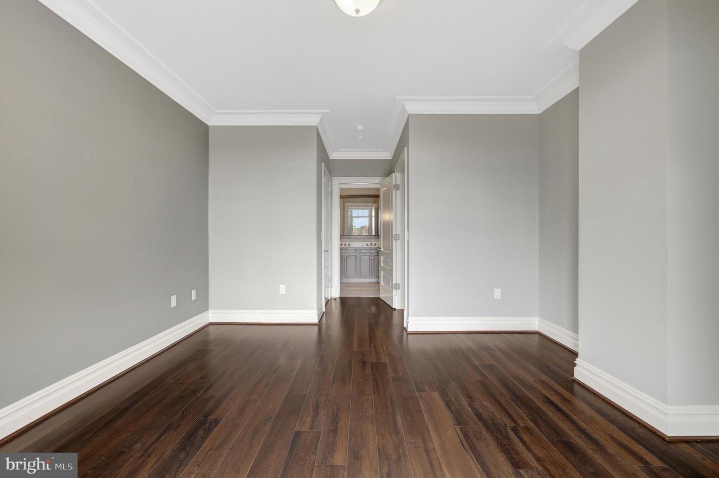 6900 FLEETWOOD RD #322, MCLEAN, Virginia 22101, 2 Bedrooms Bedrooms, ,2 BathroomsBathrooms,Residential,For sale,6900 FLEETWOOD RD #322,VAFX2224580 MLS # VAFX2224580
