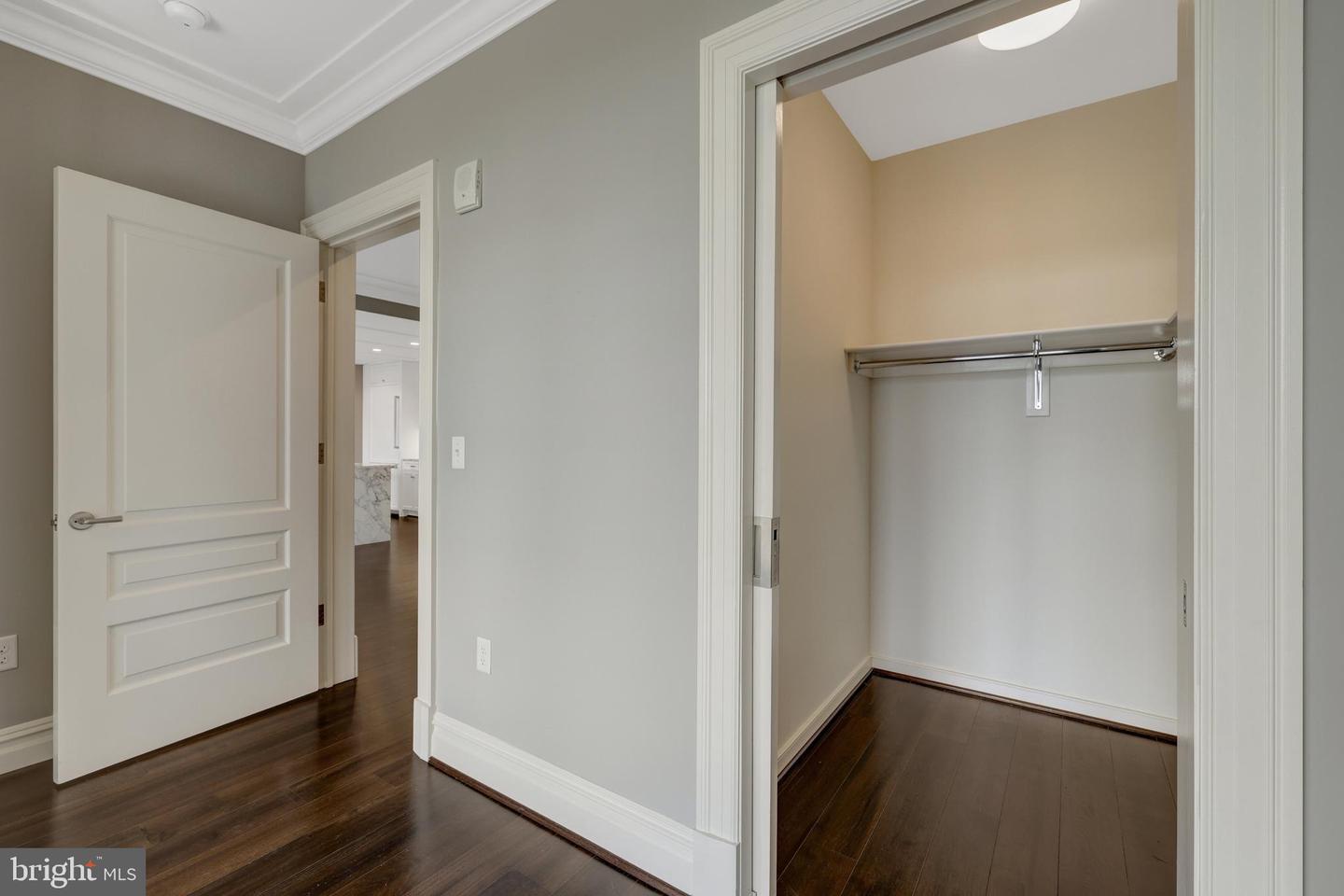 6900 FLEETWOOD RD #322, MCLEAN, Virginia 22101, 2 Bedrooms Bedrooms, ,2 BathroomsBathrooms,Residential,For sale,6900 FLEETWOOD RD #322,VAFX2224580 MLS # VAFX2224580