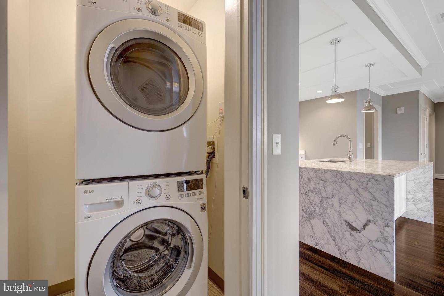 6900 FLEETWOOD RD #322, MCLEAN, Virginia 22101, 2 Bedrooms Bedrooms, ,2 BathroomsBathrooms,Residential,For sale,6900 FLEETWOOD RD #322,VAFX2224580 MLS # VAFX2224580