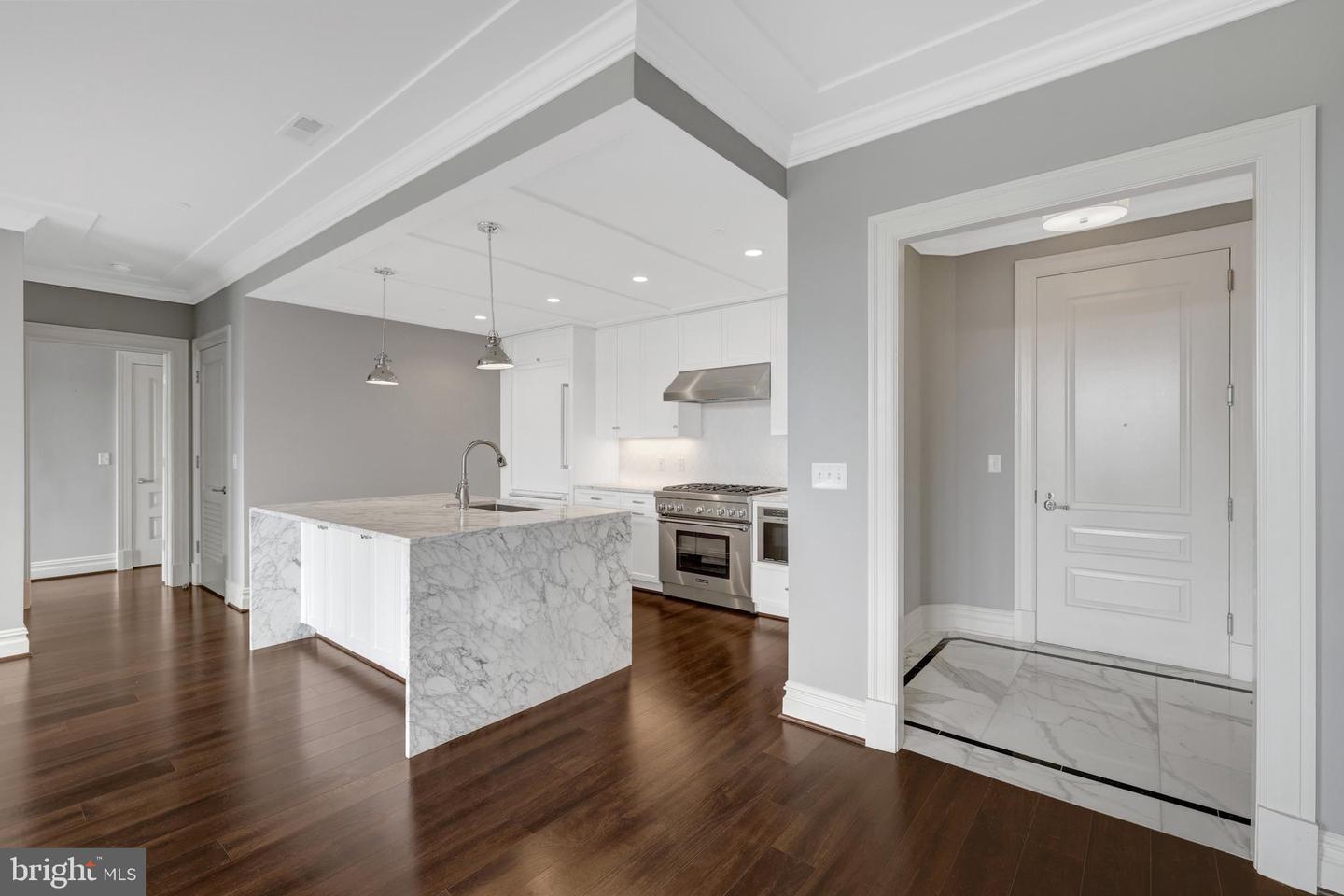 6900 FLEETWOOD RD #322, MCLEAN, Virginia 22101, 2 Bedrooms Bedrooms, ,2 BathroomsBathrooms,Residential,For sale,6900 FLEETWOOD RD #322,VAFX2224580 MLS # VAFX2224580