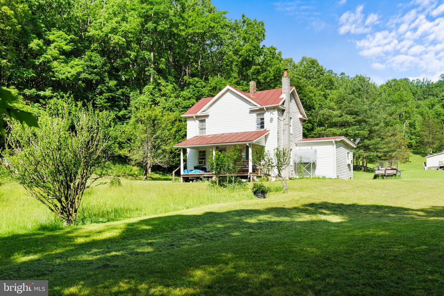8787 CROOKED RUN RD, BASYE, Virginia 22810, 2 Bedrooms Bedrooms, ,1 BathroomBathrooms,Residential,For sale,8787 CROOKED RUN RD,VASH2011652 MLS # VASH2011652