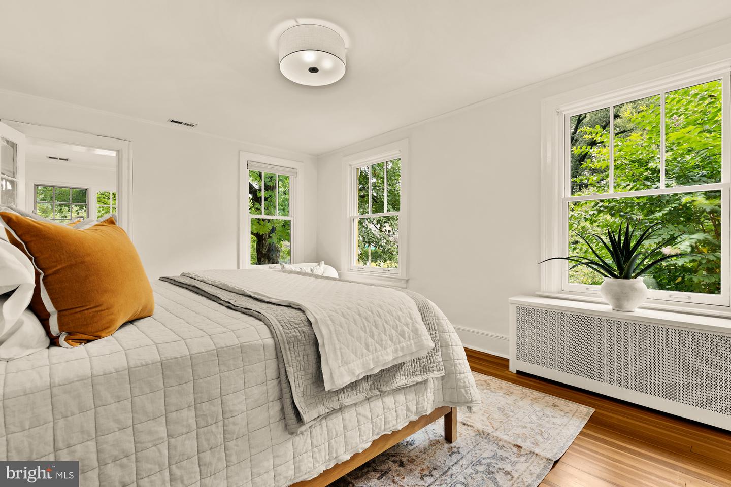 5201 38TH ST NW, WASHINGTON, District Of Columbia 20015, 6 Bedrooms Bedrooms, ,4 BathroomsBathrooms,Residential,For sale,5201 38TH ST NW,DCDC2207856 MLS # DCDC2207856