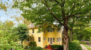 5201 38TH ST NW, WASHINGTON, District Of Columbia 20015, 6 Bedrooms Bedrooms, ,4 BathroomsBathrooms,Residential,For sale,5201 38TH ST NW,DCDC2207856 MLS # DCDC2207856