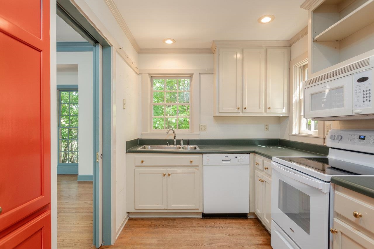 145 FORT DEFIANCE RD, FORT DEFIANCE, Virginia 24437, 4 Bedrooms Bedrooms, ,4 BathroomsBathrooms,Residential,145 FORT DEFIANCE RD,669363 MLS # 669363