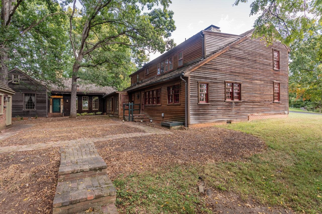 145 FORT DEFIANCE RD, FORT DEFIANCE, Virginia 24437, 4 Bedrooms Bedrooms, ,4 BathroomsBathrooms,Residential,145 FORT DEFIANCE RD,669363 MLS # 669363