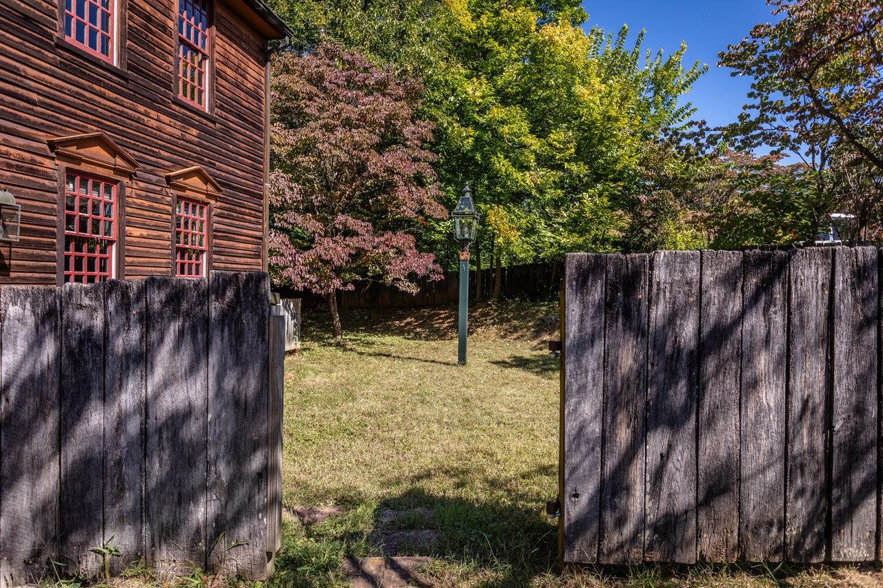 145 FORT DEFIANCE RD, FORT DEFIANCE, Virginia 24437, 4 Bedrooms Bedrooms, ,4 BathroomsBathrooms,Residential,145 FORT DEFIANCE RD,669363 MLS # 669363