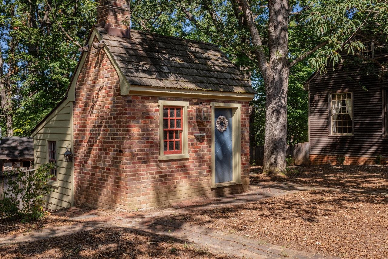 145 FORT DEFIANCE RD, FORT DEFIANCE, Virginia 24437, 4 Bedrooms Bedrooms, ,4 BathroomsBathrooms,Residential,145 FORT DEFIANCE RD,669363 MLS # 669363