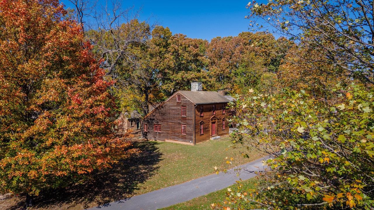 145 FORT DEFIANCE RD, FORT DEFIANCE, Virginia 24437, 4 Bedrooms Bedrooms, ,4 BathroomsBathrooms,Residential,145 FORT DEFIANCE RD,669363 MLS # 669363