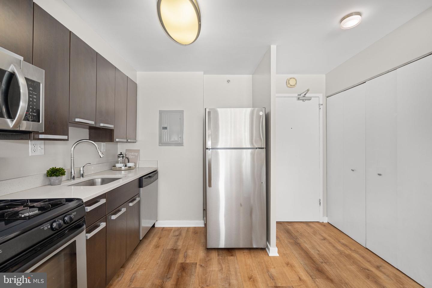 1101 3RD ST SW #703, WASHINGTON, District Of Columbia 20024, 1 Bedroom Bedrooms, ,1 BathroomBathrooms,Residential,For sale,1101 3RD ST SW #703,DCDC2217102 MLS # DCDC2217102 1101 3RD ST SW #703, WASHINGTON, District Of Columbia 20024, 1 Bedroom Bedrooms, ,1 BathroomBathrooms,Residential,For sale,1101 3RD ST SW #703,DCDC2217102 MLS # DCDC2217102