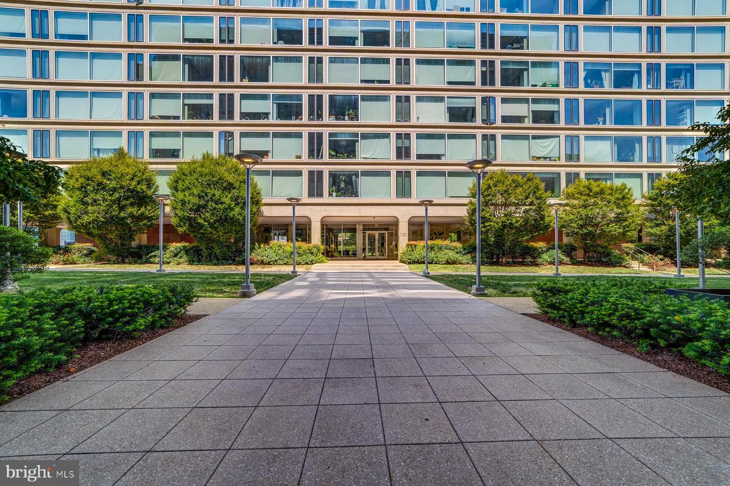 1101 3RD ST SW #703, WASHINGTON, District Of Columbia 20024, 1 Bedroom Bedrooms, ,1 BathroomBathrooms,Residential,For sale,1101 3RD ST SW #703,DCDC2217102 MLS # DCDC2217102 1101 3RD ST SW #703, WASHINGTON, District Of Columbia 20024, 1 Bedroom Bedrooms, ,1 BathroomBathrooms,Residential,For sale,1101 3RD ST SW #703,DCDC2217102 MLS # DCDC2217102