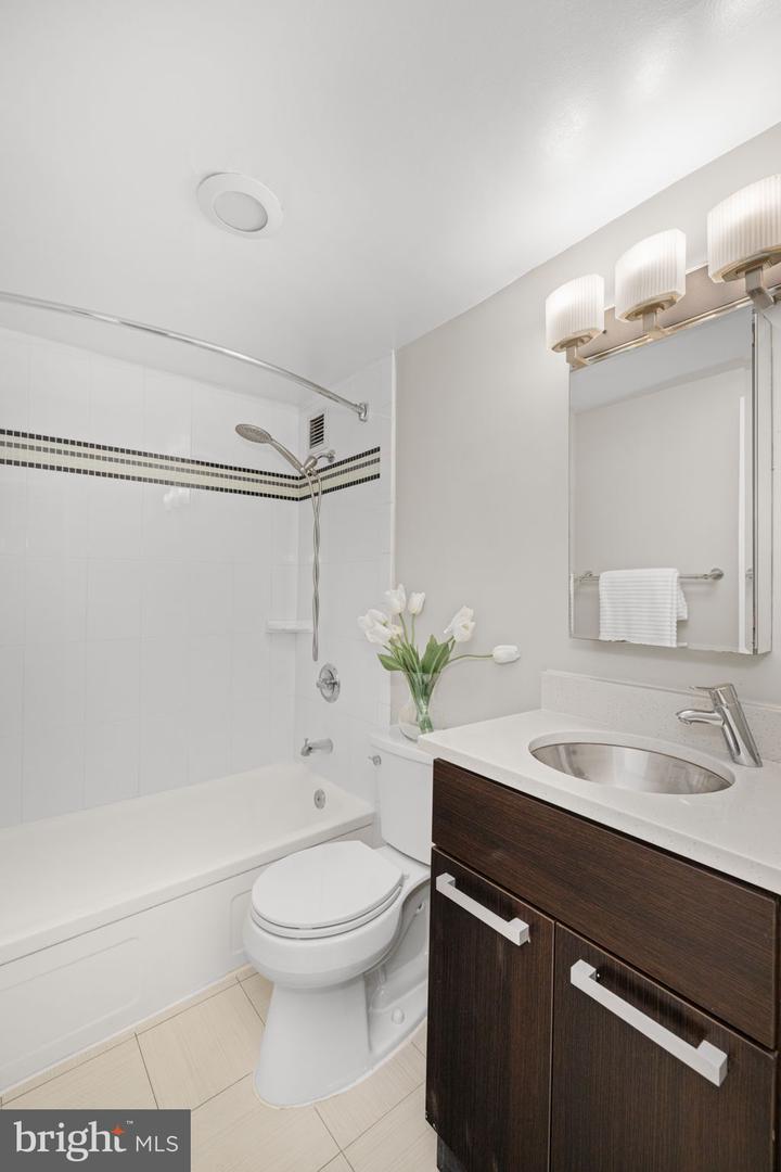 1101 3RD ST SW #703, WASHINGTON, District Of Columbia 20024, 1 Bedroom Bedrooms, ,1 BathroomBathrooms,Residential,For sale,1101 3RD ST SW #703,DCDC2217102 MLS # DCDC2217102 1101 3RD ST SW #703, WASHINGTON, District Of Columbia 20024, 1 Bedroom Bedrooms, ,1 BathroomBathrooms,Residential,For sale,1101 3RD ST SW #703,DCDC2217102 MLS # DCDC2217102