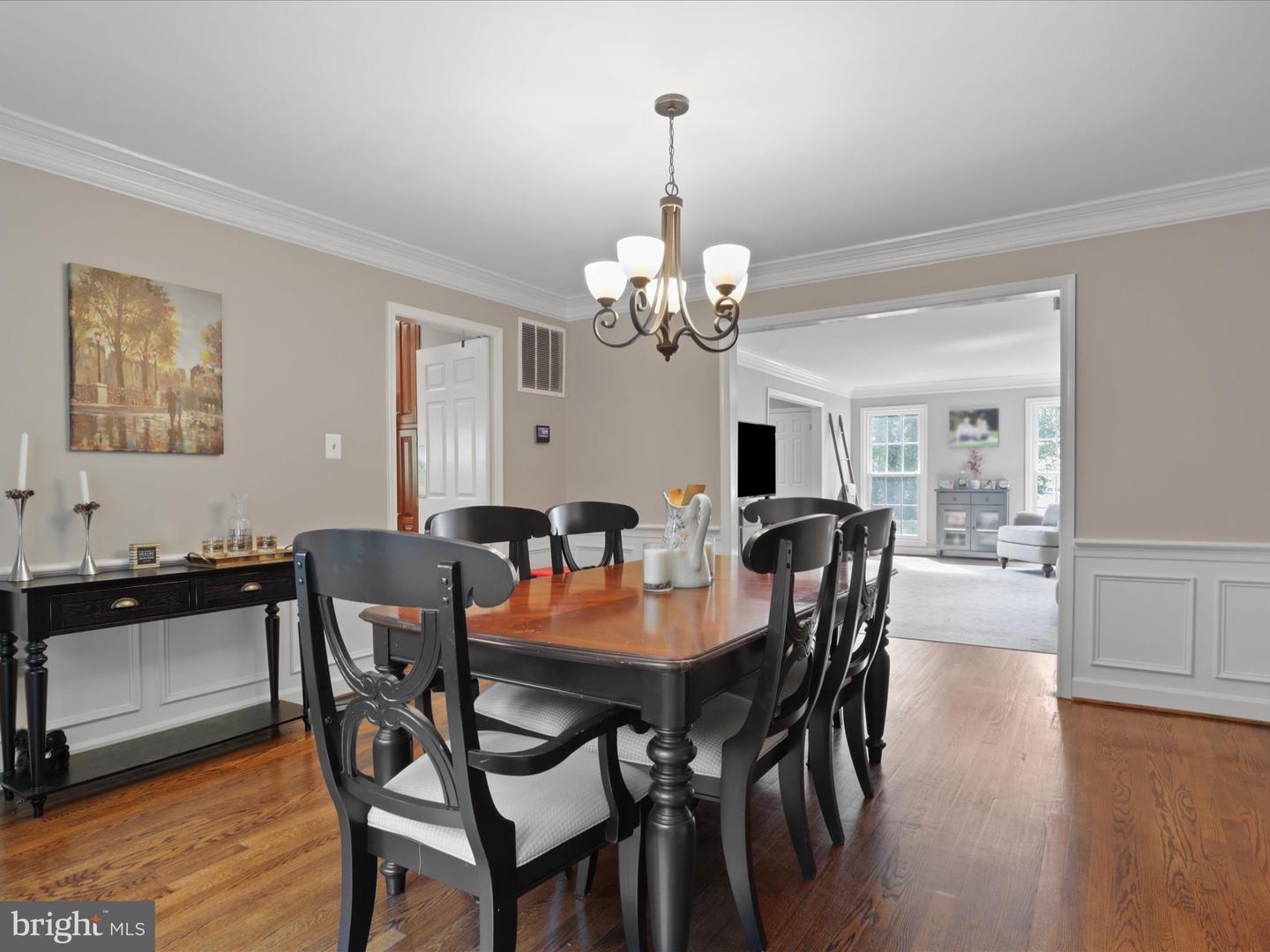 1754 WEXFORD WAY, VIENNA, Virginia 22182, 4 Bedrooms Bedrooms, ,3 BathroomsBathrooms,Residential,For sale,1754 WEXFORD WAY,VAFX2265786 MLS # VAFX2265786