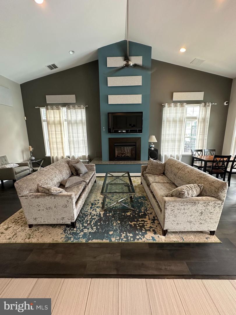 1573 N VAN DORN ST #A, ALEXANDRIA, Virginia 22304, 3 Bedrooms Bedrooms, ,2 BathroomsBathrooms,Residential,For sale,1573 N VAN DORN ST #A,VAAX2049646 MLS # VAAX2049646