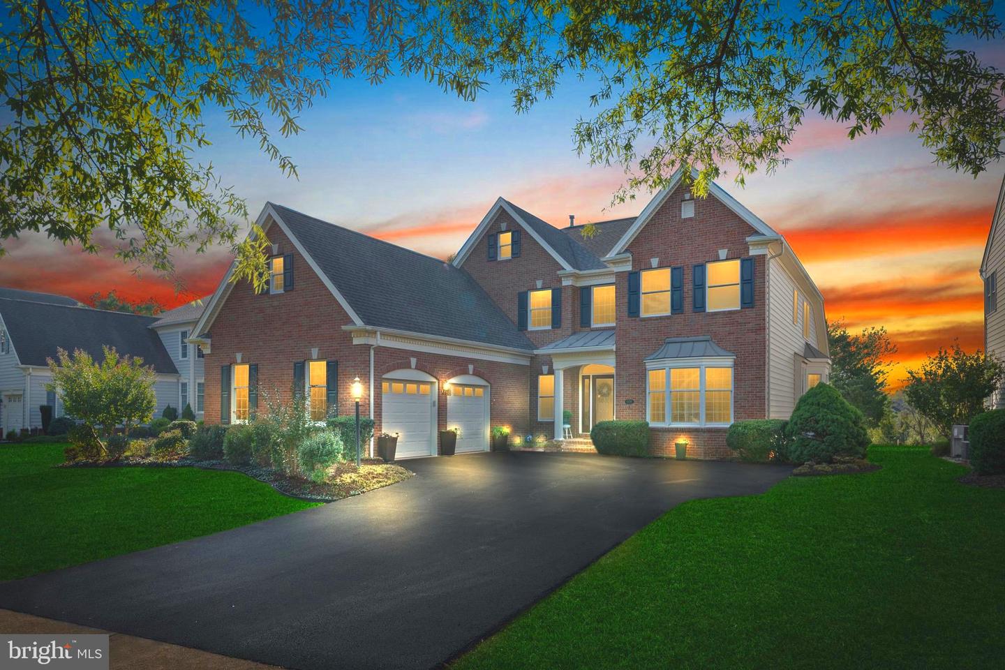 15295 GOLF VIEW DR, HAYMARKET, Virginia 20169, 3 Bedrooms Bedrooms, ,2 BathroomsBathrooms,Residential,For sale,15295 GOLF VIEW DR,VAPW2104074 MLS # VAPW2104074