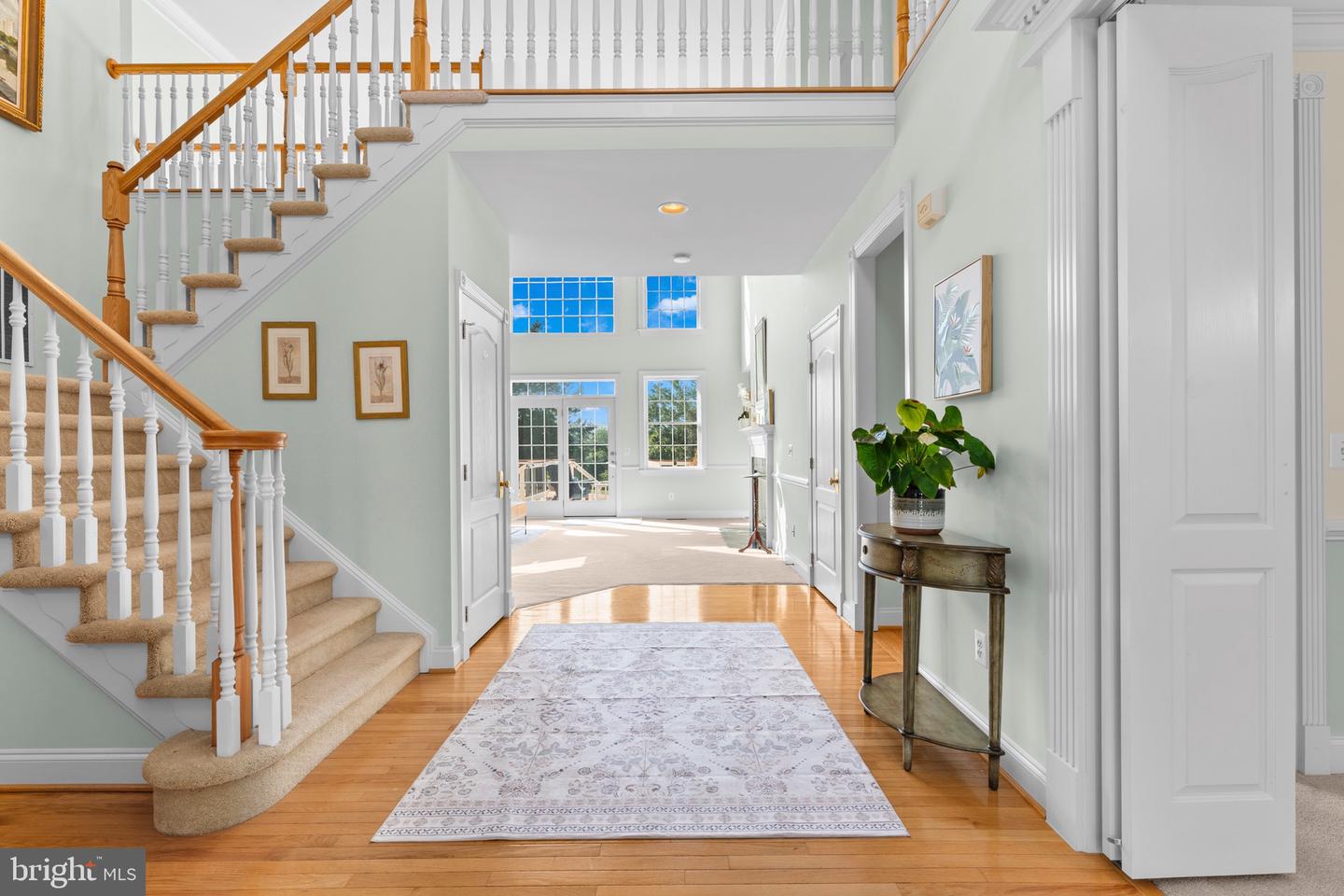 15295 GOLF VIEW DR, HAYMARKET, Virginia 20169, 3 Bedrooms Bedrooms, ,2 BathroomsBathrooms,Residential,For sale,15295 GOLF VIEW DR,VAPW2104074 MLS # VAPW2104074