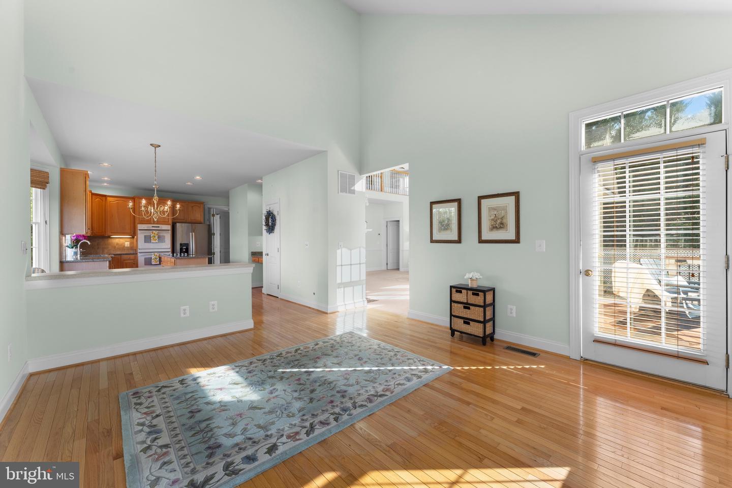 15295 GOLF VIEW DR, HAYMARKET, Virginia 20169, 3 Bedrooms Bedrooms, ,2 BathroomsBathrooms,Residential,For sale,15295 GOLF VIEW DR,VAPW2104074 MLS # VAPW2104074