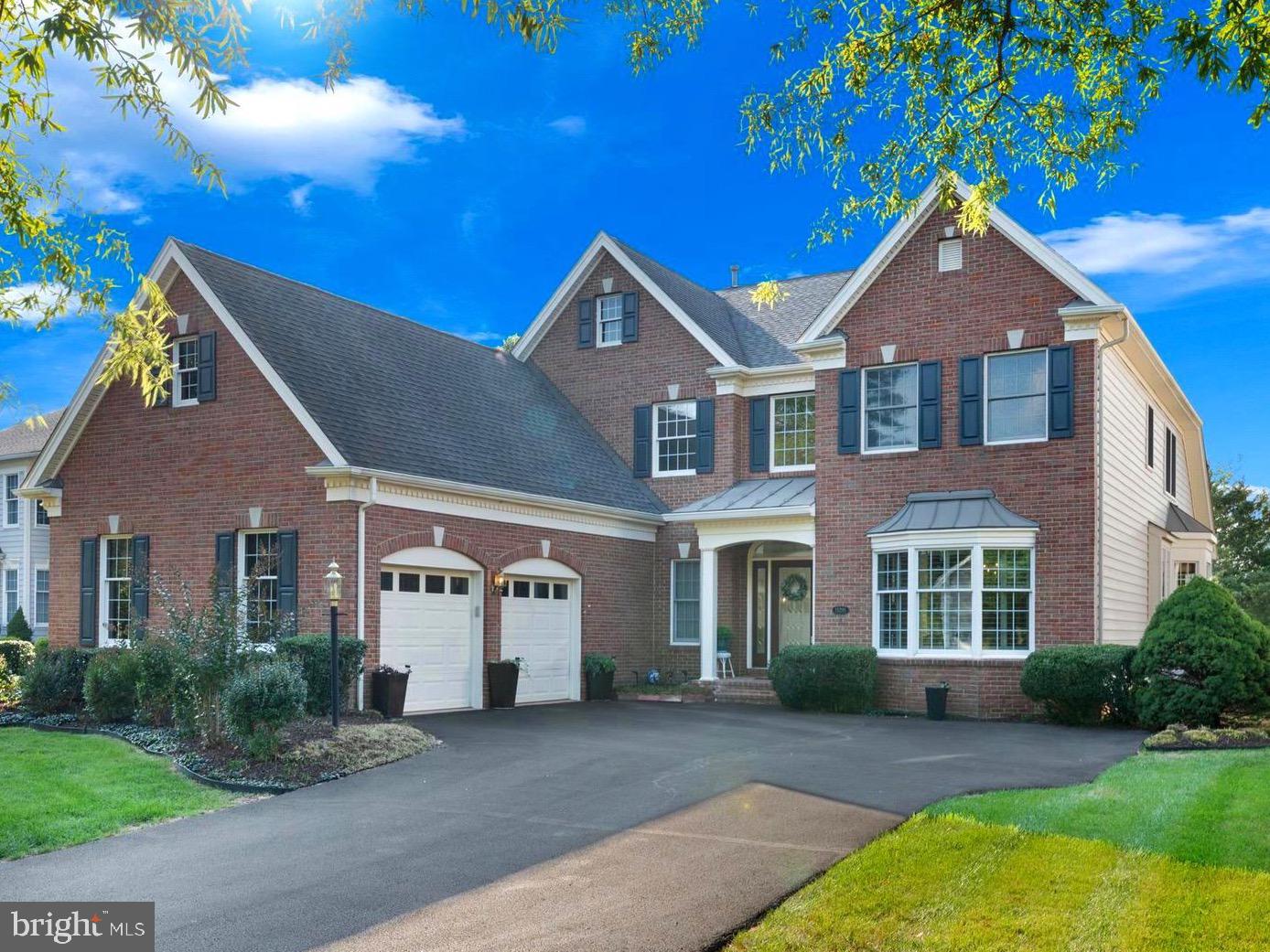 15295 GOLF VIEW DR, HAYMARKET, Virginia 20169, 3 Bedrooms Bedrooms, ,2 BathroomsBathrooms,Residential,For sale,15295 GOLF VIEW DR,VAPW2104074 MLS # VAPW2104074