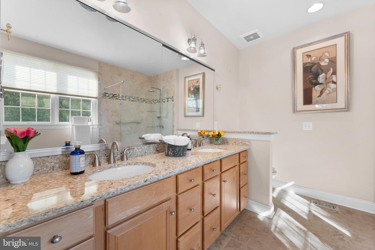 15295 GOLF VIEW DR, HAYMARKET, Virginia 20169, 3 Bedrooms Bedrooms, ,2 BathroomsBathrooms,Residential,For sale,15295 GOLF VIEW DR,VAPW2104074 MLS # VAPW2104074