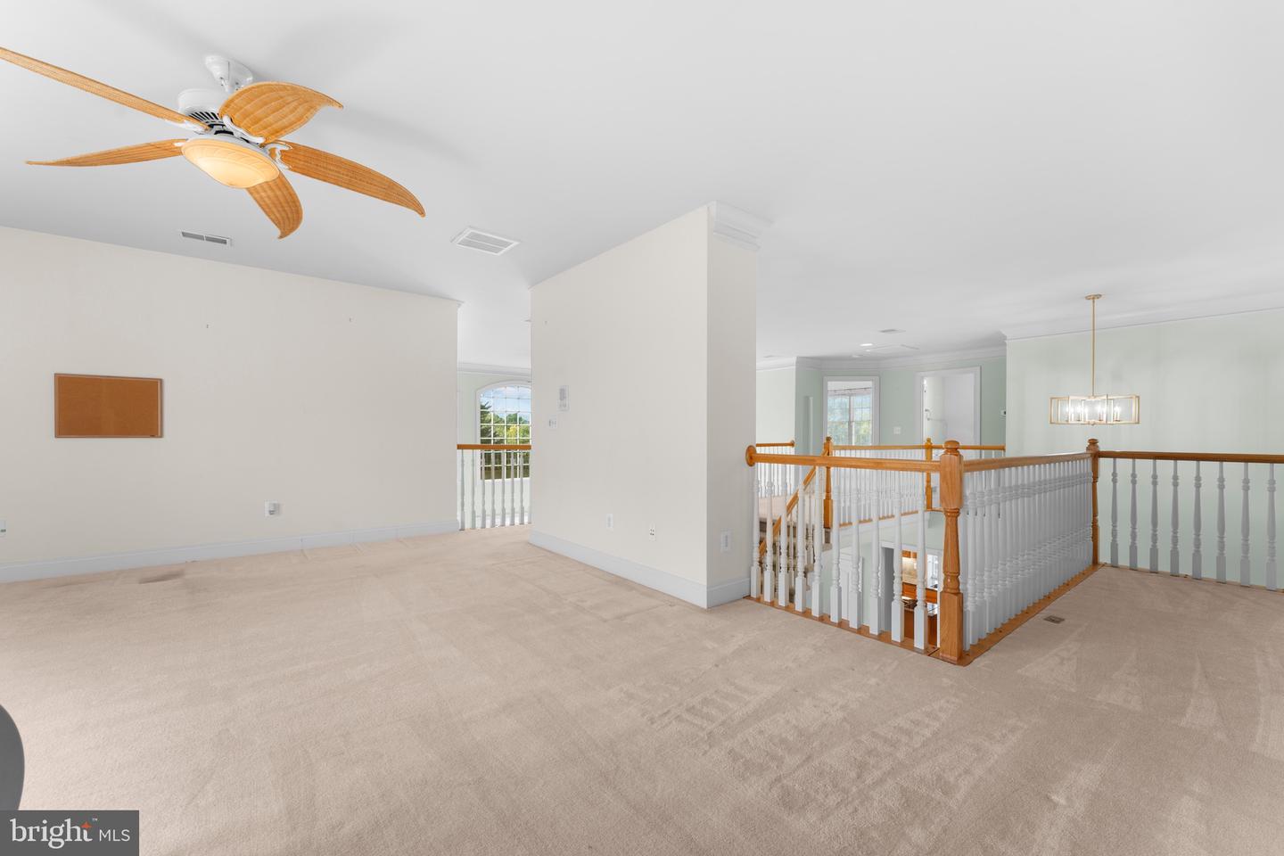 15295 GOLF VIEW DR, HAYMARKET, Virginia 20169, 3 Bedrooms Bedrooms, ,2 BathroomsBathrooms,Residential,For sale,15295 GOLF VIEW DR,VAPW2104074 MLS # VAPW2104074