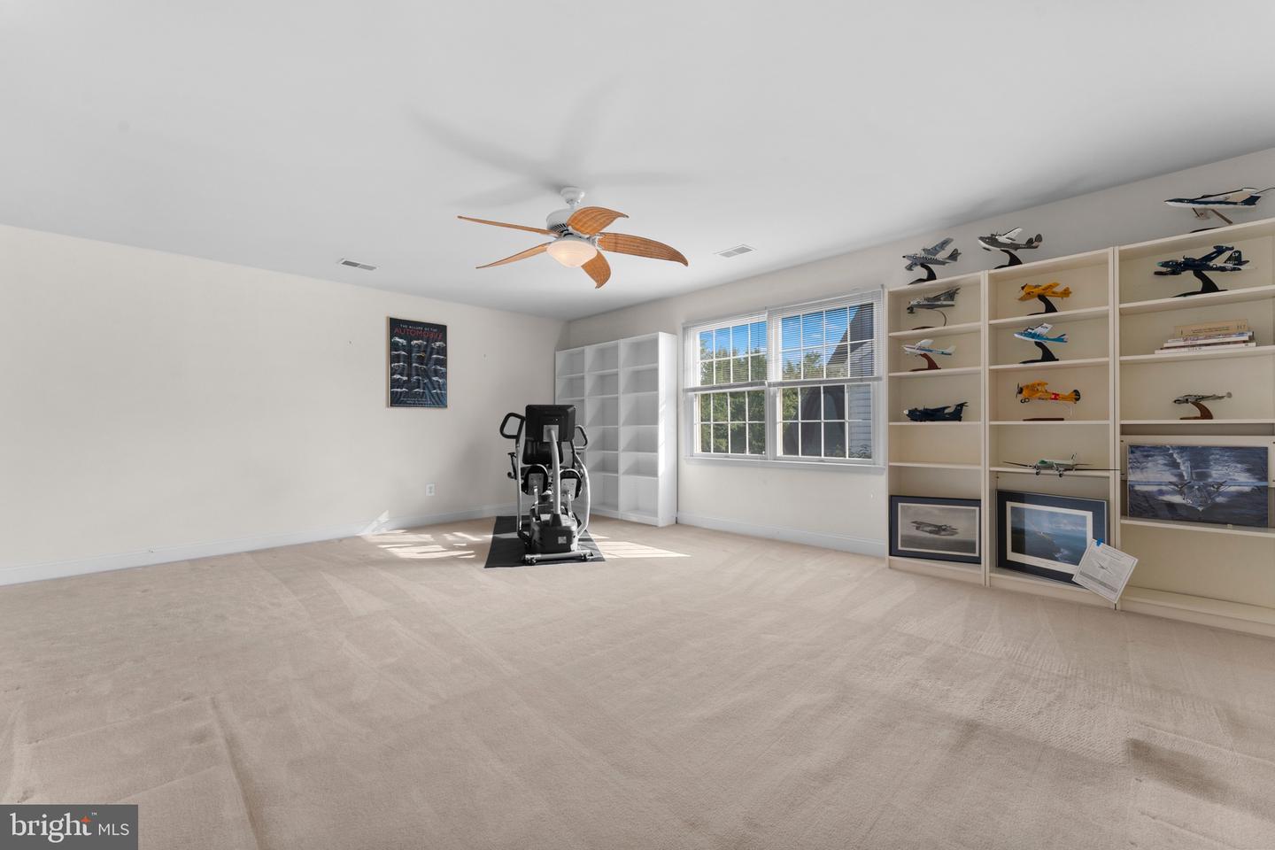 15295 GOLF VIEW DR, HAYMARKET, Virginia 20169, 3 Bedrooms Bedrooms, ,2 BathroomsBathrooms,Residential,For sale,15295 GOLF VIEW DR,VAPW2104074 MLS # VAPW2104074