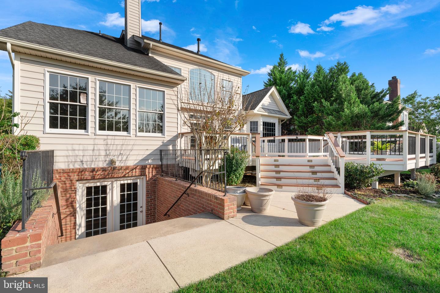 15295 GOLF VIEW DR, HAYMARKET, Virginia 20169, 3 Bedrooms Bedrooms, ,2 BathroomsBathrooms,Residential,For sale,15295 GOLF VIEW DR,VAPW2104074 MLS # VAPW2104074