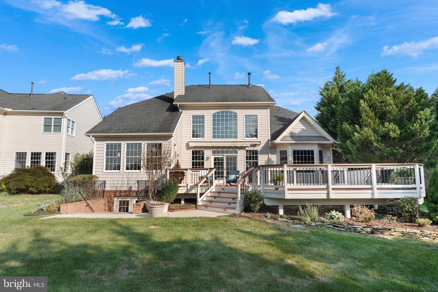 15295 GOLF VIEW DR, HAYMARKET, Virginia 20169, 3 Bedrooms Bedrooms, ,2 BathroomsBathrooms,Residential,For sale,15295 GOLF VIEW DR,VAPW2104074 MLS # VAPW2104074
