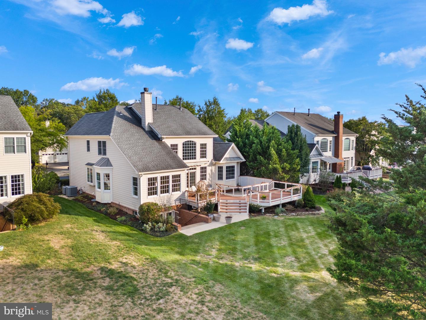 15295 GOLF VIEW DR, HAYMARKET, Virginia 20169, 3 Bedrooms Bedrooms, ,2 BathroomsBathrooms,Residential,For sale,15295 GOLF VIEW DR,VAPW2104074 MLS # VAPW2104074