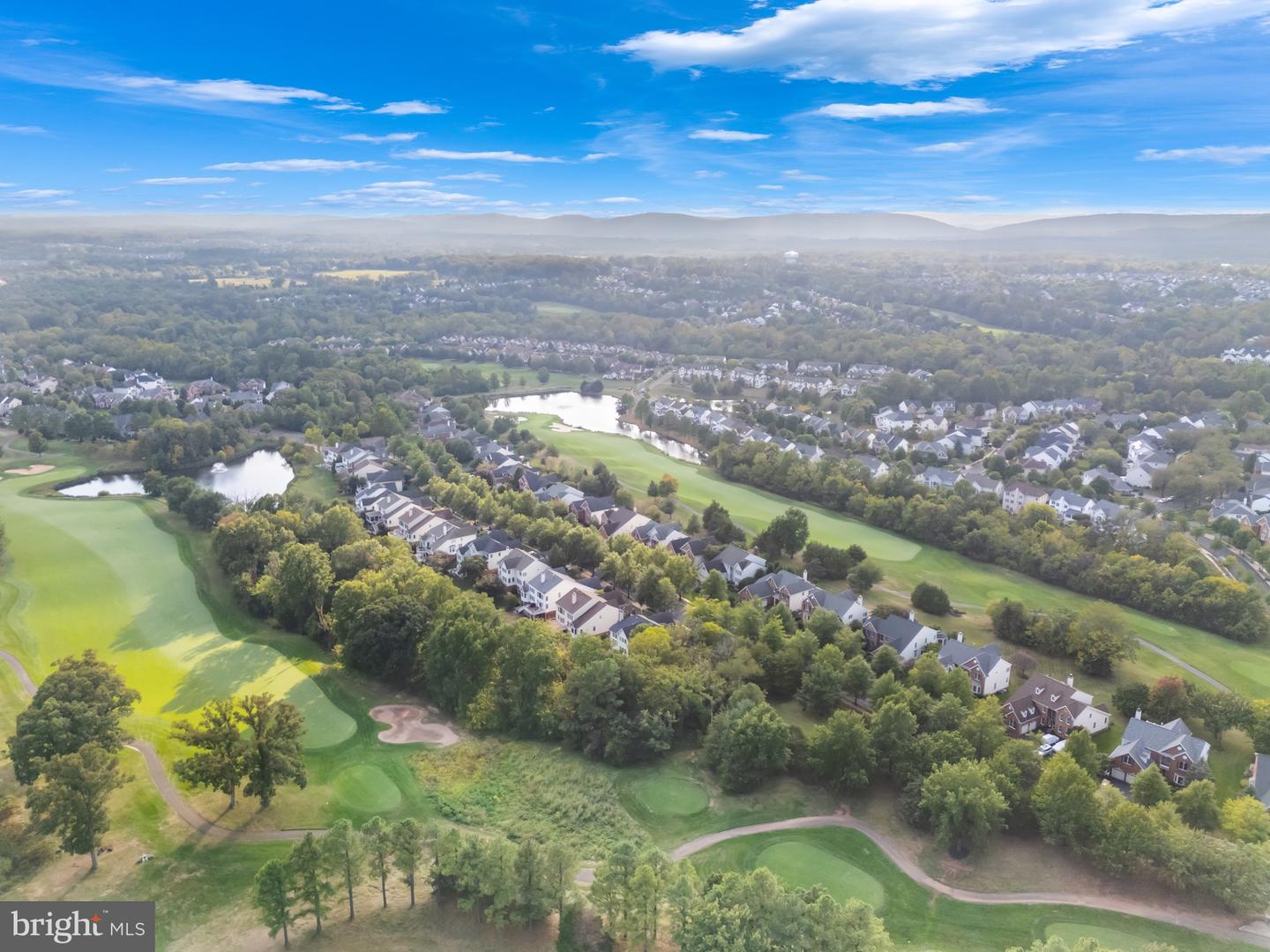 15295 GOLF VIEW DR, HAYMARKET, Virginia 20169, 3 Bedrooms Bedrooms, ,2 BathroomsBathrooms,Residential,For sale,15295 GOLF VIEW DR,VAPW2104074 MLS # VAPW2104074
